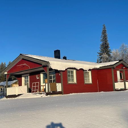 Little Adorable Red Villa Kiruna község Kültér fotó